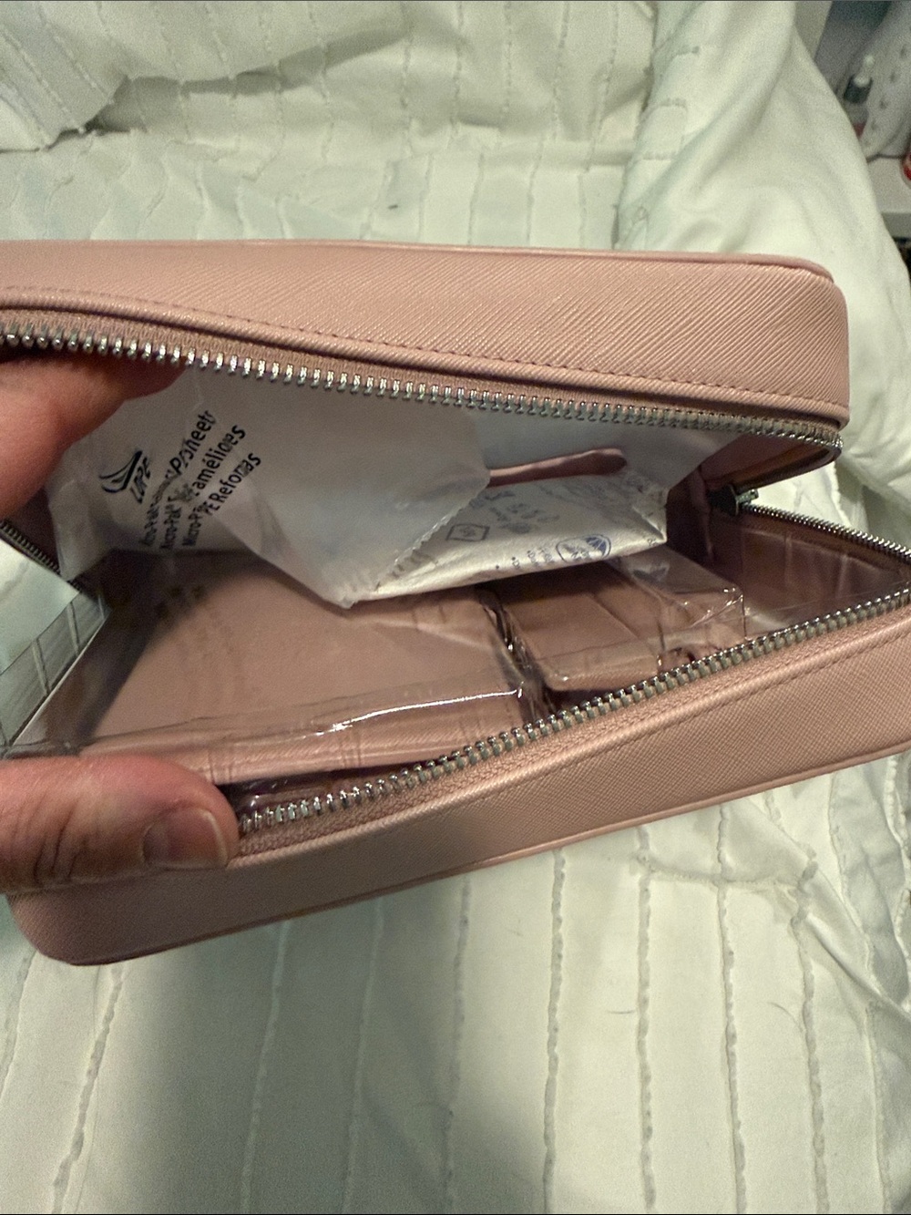 BEIS Pink passport and luggage tag set nwt - Picture 2 of 3